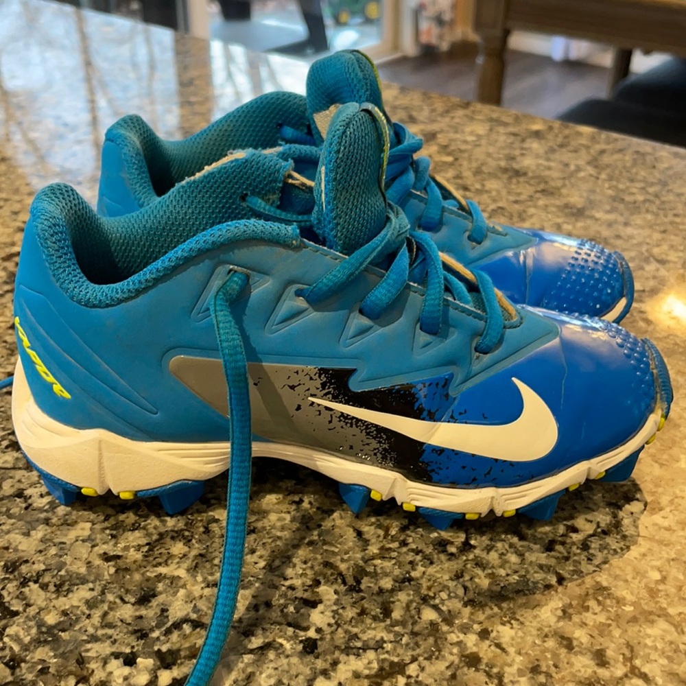 12C Nike baseball cleats